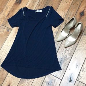 Zip Shoulder Tee Shirt